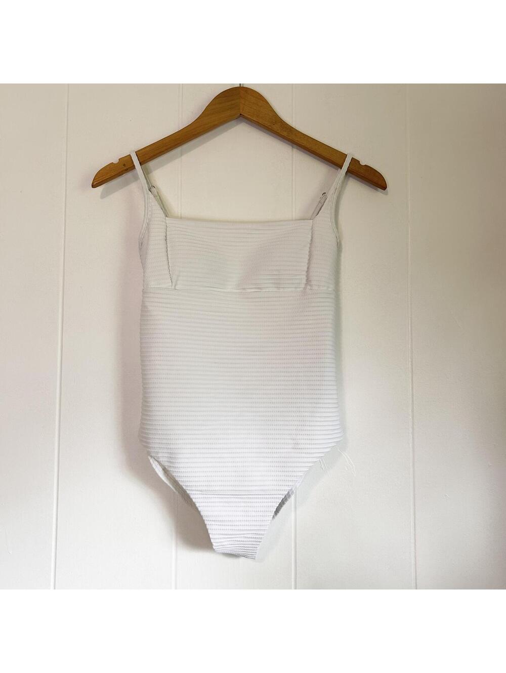 Sea Level Swimwear Australia White Textured One Piece Swimsuit Women's Size 6